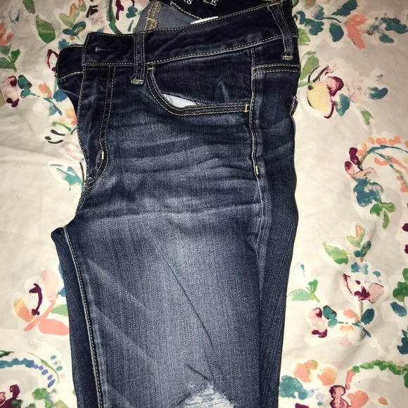 ripped jeans - Picture 1 of 3